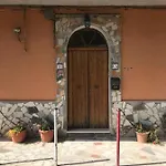 40 Steps Bed & Breakfast