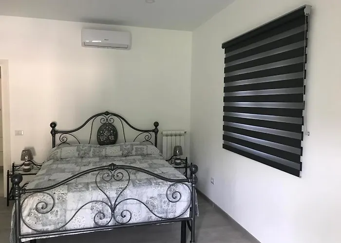 40 Steps Bed & Breakfast